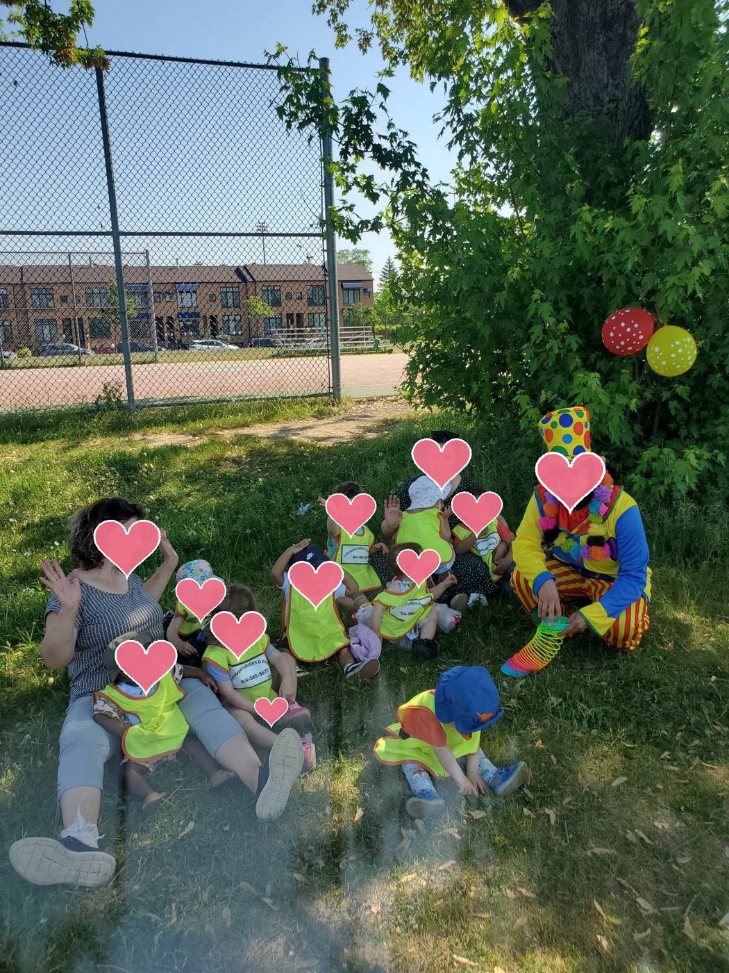 Le clown au parc — Les Aventuriers d'Anjou