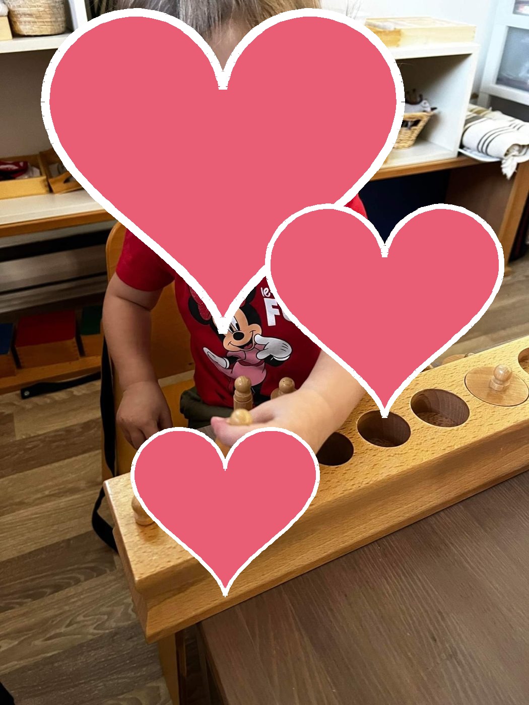 Manipulation des cylindres Montessori — Les Aventuriers d'Anjou
